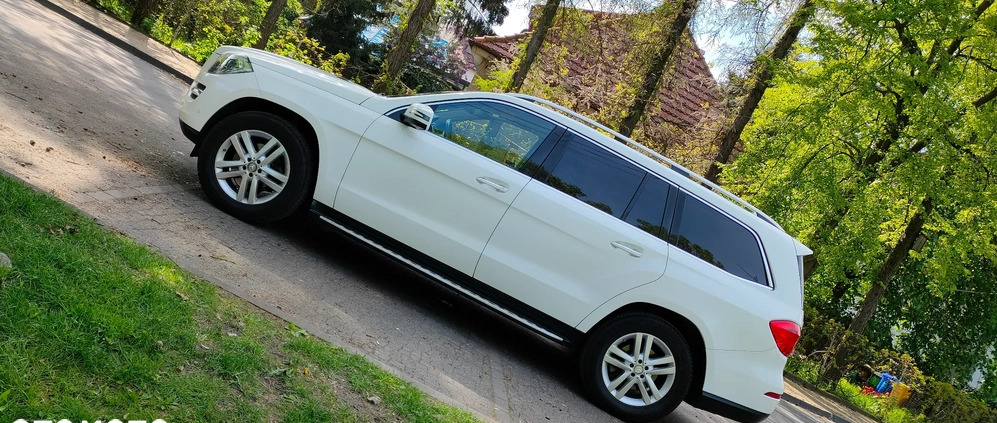 Mercedes-Benz GL cena 140000 przebieg: 117000, rok produkcji 2014 z Warszawa małe 106